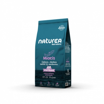 Naturea Качественный корм для кошек и котят с лососем, курицей, кроликом и сардинами LANDS MIACIS 1.6кг